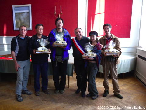 Reception des spéléologues chinois à  la mairie de Hauteville Lompnes.